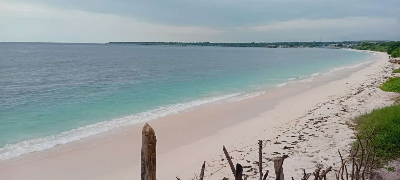 real estate; property, property for sale; property for lease; buying property in Raja Ampat;  buying property in West Papua; buying property in Indonesia; investment in Raja Ampat; investment in West Papua; investment in Indonesia; buy property in Indonesia; buy property in Raja Ampat; island for sale; island for lease;  Indonesia; Raja Ampat; West Papua; Yeben Kecil Island; Yeben; prodej pozemků; pozemky na prodej; prodej pozemků Indonésie; nemovitosti; nemovitost na prodej; ostrov na pronájem; investice Západní Papua; koupě nemovitostí Západní Papua; investice; ostrov; pronájem ostrova; land; pozemek; pozemky; Belitung; beach for sale; Sumba investment