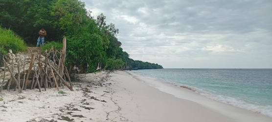 real estate; property, property for sale; property for lease; buying property in Raja Ampat;  buying property in West Papua; buying property in Indonesia; investment in Raja Ampat; investment in West Papua; investment in Indonesia; buy property in Indonesia; buy property in Raja Ampat; island for sale; island for lease;  Indonesia; Raja Ampat; West Papua; Yeben Kecil Island; Yeben; prodej pozemků; pozemky na prodej; prodej pozemků Indonésie; nemovitosti; nemovitost na prodej; ostrov na pronájem; investice Západní Papua; koupě nemovitostí Západní Papua; investice; ostrov; pronájem ostrova; land; pozemek; pozemky; Belitung; beach for sale; Sumba investment