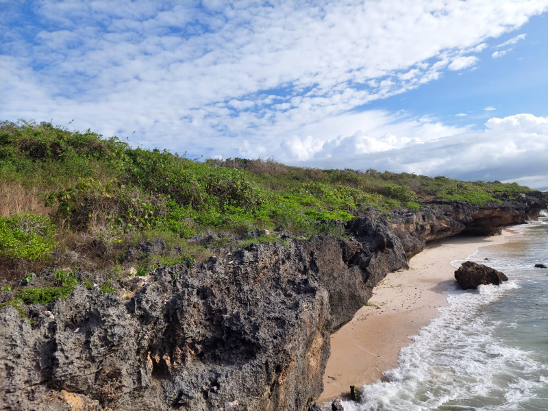 real estate; property, property for sale; property for lease; buying property in Raja Ampat;  buying property in West Papua; buying property in Indonesia; investment in Raja Ampat; investment in West Papua; investment in Indonesia; buy property in Indonesia; buy property in Raja Ampat; island for sale; island for lease;  Indonesia; Raja Ampat; West Papua; Yeben Kecil Island; Yeben; prodej pozemků; pozemky na prodej; prodej pozemků Indonésie; nemovitosti; nemovitost na prodej; ostrov na pronájem; investice Západní Papua; koupě nemovitostí Západní Papua; investice; ostrov; pronájem ostrova; land; pozemek; pozemky; Belitung; sumba investment, beach for sale, beach bali for sale