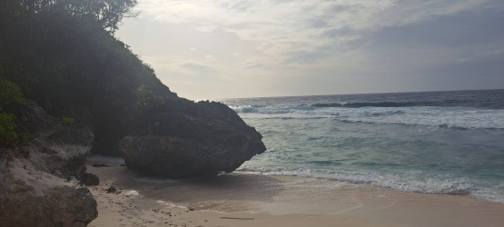 real estate; property, property for sale; property for lease; buying property in Hamili Ate Beach;  buying property in Hamili Ate Beach; buying property in Indonesia; investment in Hamili Ate Beach; investment in West Papua; investment in Indonesia; buy property in Indonesia; buy property in Raja Ampat; island for sale; island for lease;  Indonesia; Raja Ampat; West Papua; Yeben Kecil Island; Yeben; prodej pozemků; pozemky na prodej; prodej pozemků Indonésie; nemovitosti; nemovitost na prodej; ostrov na pronájem; investice Hamili Ate Beach, koupě nemovitostíH amili Ate Beach; investice; ostrov; pronájem ostrova; land; pozemek; pozemky; Belitung; sumba investment, beach for sale, beach bali for sale, pantai hamili ate