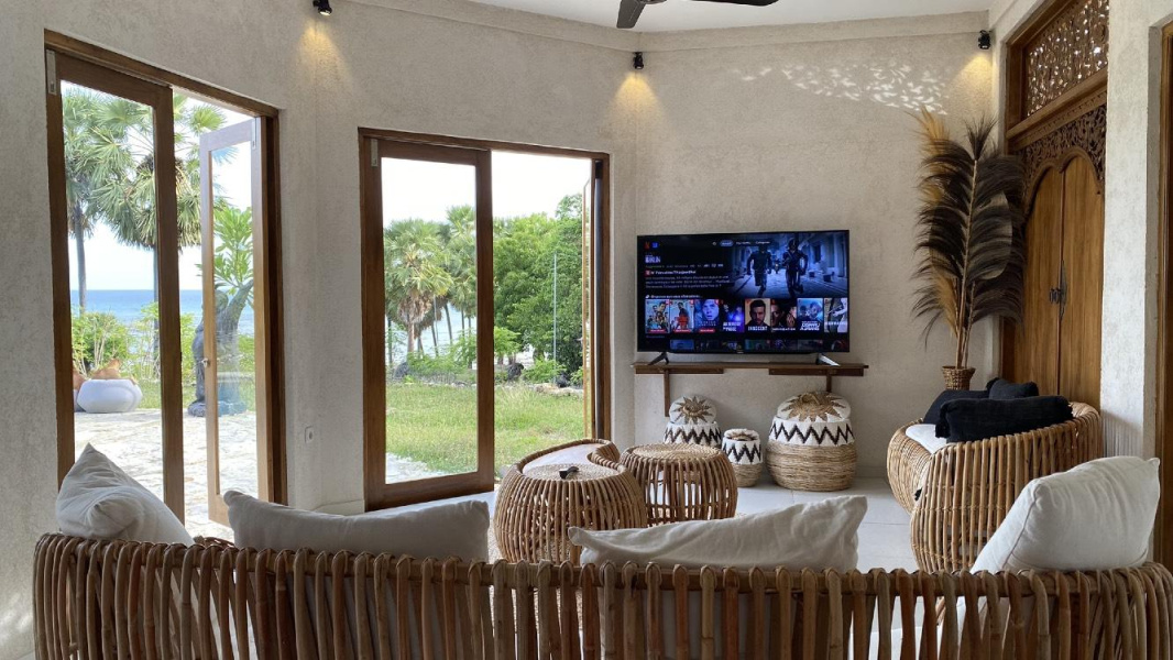 real estate; property, property for sale; property for lease; buying property in Rote Island;  buying property in Indonesia; investment in Rote Island; investment in West Papua; investment in Indonesia; buy property in Indonesia; buy property in Raja Ampat; island for sale; island for lease;  Indonesia; Raja Ampat; West Papua; Yeben Kecil Island; Yeben; prodej pozemků; pozemky na prodej; prodej pozemků Indonésie; nemovitosti; nemovitost na prodej; ostrov na pronájem; investice Hamili Ate Beach, koupě nemovitostíH amili Ate Beach; investice; ostrov; pronájem ostrova; land; pozemek; pozemky; Belitung; sumba investment; Rote Island Villa; Rote Island Villa for sale