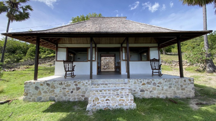 real estate; property, property for sale; property for lease; buying property in Rote Island;  buying property in Indonesia; investment in Rote Island; investment in West Papua; investment in Indonesia; buy property in Indonesia; buy property in Raja Ampat; island for sale; island for lease;  Indonesia; Raja Ampat; West Papua; Yeben Kecil Island; Yeben; prodej pozemků; pozemky na prodej; prodej pozemků Indonésie; nemovitosti; nemovitost na prodej; ostrov na pronájem; investice Hamili Ate Beach, koupě nemovitostíH amili Ate Beach; investice; ostrov; pronájem ostrova; land; pozemek; pozemky; Belitung; sumba investment; Rote Island Villa; Rote Island Villa for sale