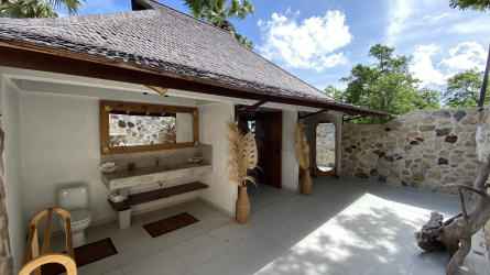 real estate; property, property for sale; property for lease; buying property in Rote Island;  buying property in Indonesia; investment in Rote Island; investment in West Papua; investment in Indonesia; buy property in Indonesia; buy property in Raja Ampat; island for sale; island for lease;  Indonesia; Raja Ampat; West Papua; Yeben Kecil Island; Yeben; prodej pozemků; pozemky na prodej; prodej pozemků Indonésie; nemovitosti; nemovitost na prodej; ostrov na pronájem; investice Hamili Ate Beach, koupě nemovitostíH amili Ate Beach; investice; ostrov; pronájem ostrova; land; pozemek; pozemky; Belitung; sumba investment; Rote Island Villa; Rote Island Villa for sale