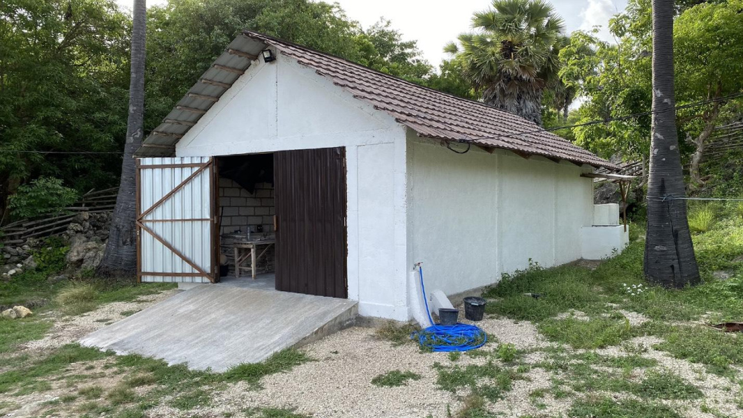 real estate; property, property for sale; property for lease; buying property in Rote Island;  buying property in Indonesia; investment in Rote Island; investment in West Papua; investment in Indonesia; buy property in Indonesia; buy property in Raja Ampat; island for sale; island for lease;  Indonesia; Raja Ampat; West Papua; Yeben Kecil Island; Yeben; prodej pozemků; pozemky na prodej; prodej pozemků Indonésie; nemovitosti; nemovitost na prodej; ostrov na pronájem; investice Hamili Ate Beach, koupě nemovitostíH amili Ate Beach; investice; ostrov; pronájem ostrova; land; pozemek; pozemky; Belitung; sumba investment; Rote Island Villa; Rote Island Villa for sale