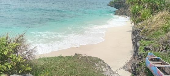 real estate; property, property for sale; property for lease; buying property in sumba; buying property in Indonesia; investment in sumba; investment in sumba; investment in Indonesia; buy property in Indonesia; buy property in sumba; beach for sale; island for lease;  Indonesia; Raja Ampat; West Papua; Yeben Kecil Island; sumba; prodej pozemků; pozemky na prodej; prodej pozemků Indonésie; nemovitosti; nemovitost na prodej; ostrov na pronájem; investice Hamili Ate Beach, koupě nemovitostíH amili Ate Beach; investice; ostrov; pronájem ostrova; land; pozemek; pozemky; Belitung; sumba investment; beach for sale; Bukambero Beach for sale