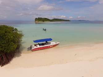 Yeben Kecil Island, Wayag Blue Lagoon, Raja Ampat, West Papua for lease