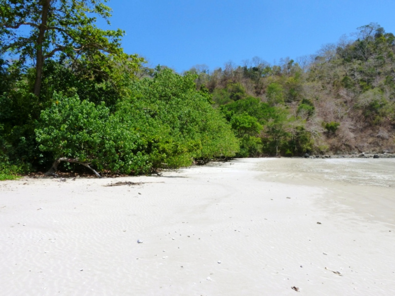 Land for sale on Pantai Maloba, Sumba Island